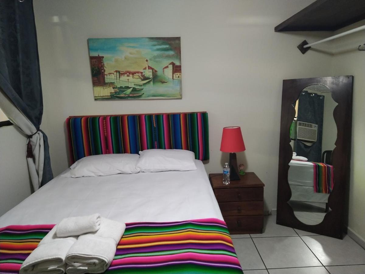 Hotel Antiguo Antiguo Cuscatlan ภายนอก รูปภาพ