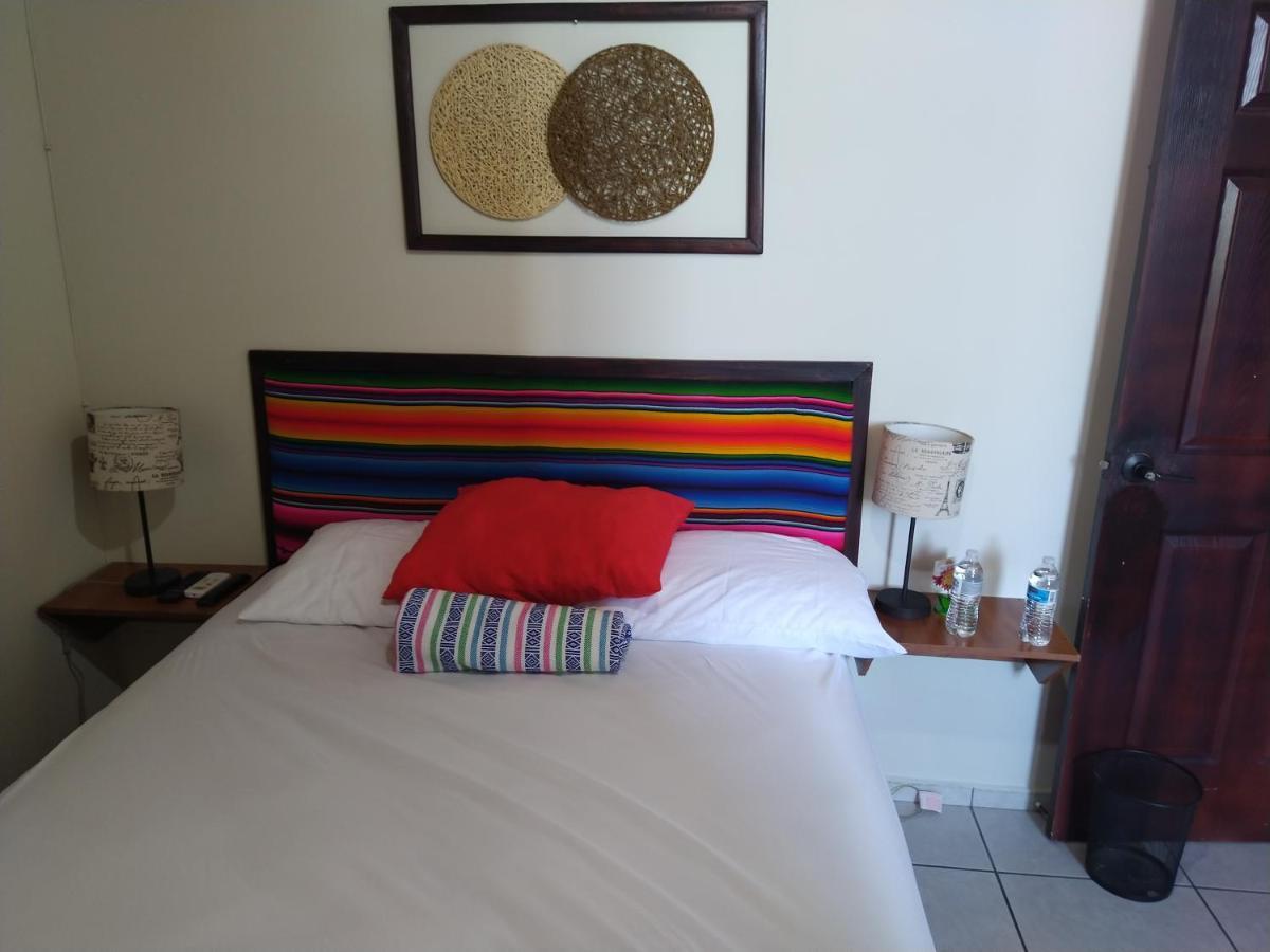 Hotel Antiguo Antiguo Cuscatlan ภายนอก รูปภาพ