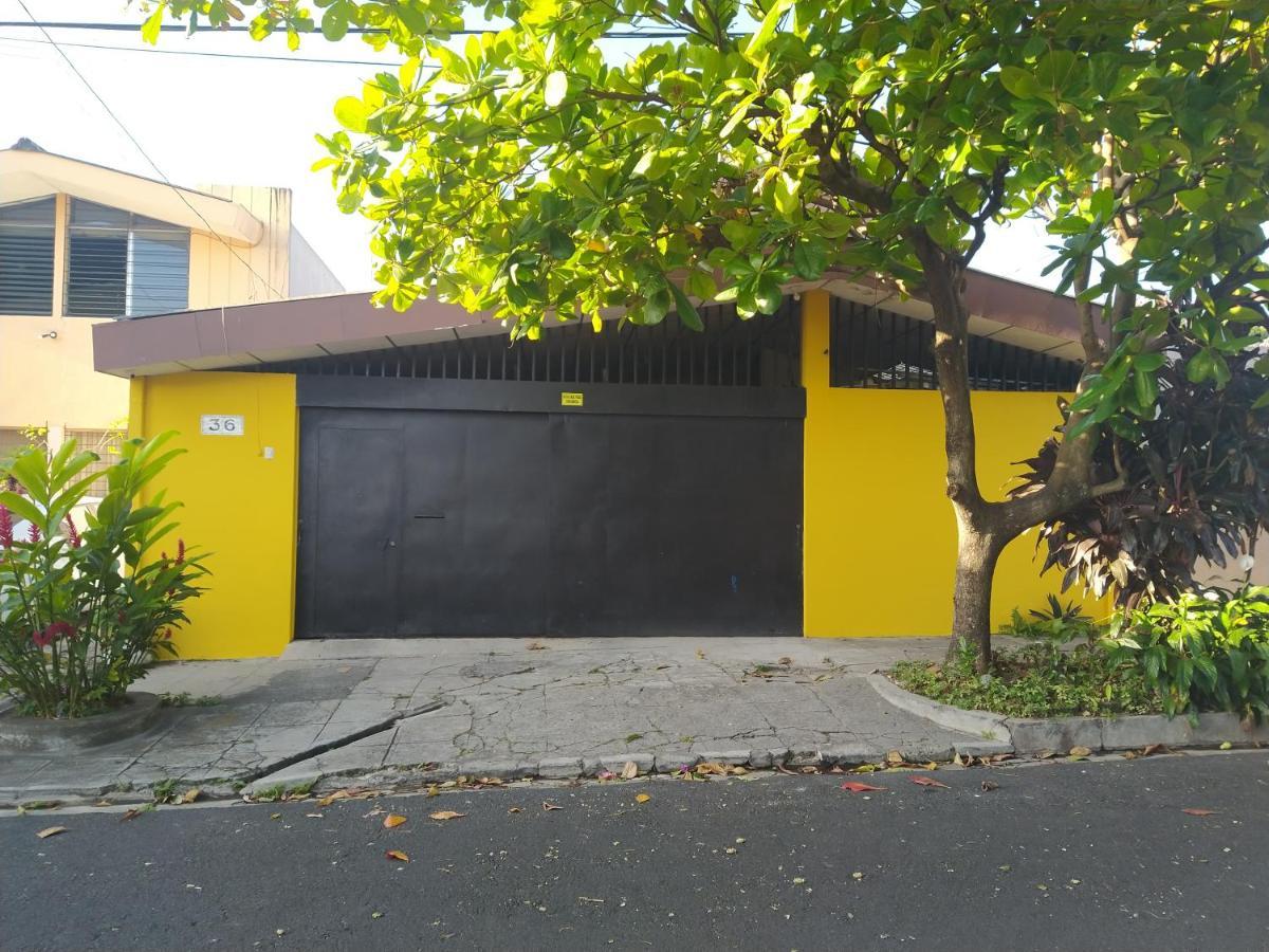 Hotel Antiguo Antiguo Cuscatlan ภายนอก รูปภาพ