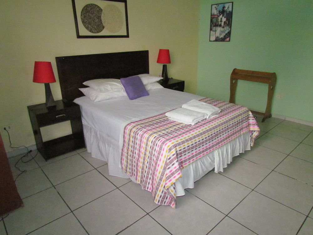 Hotel Antiguo Antiguo Cuscatlan ภายนอก รูปภาพ