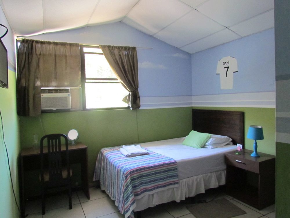 Hotel Antiguo Antiguo Cuscatlan ภายนอก รูปภาพ